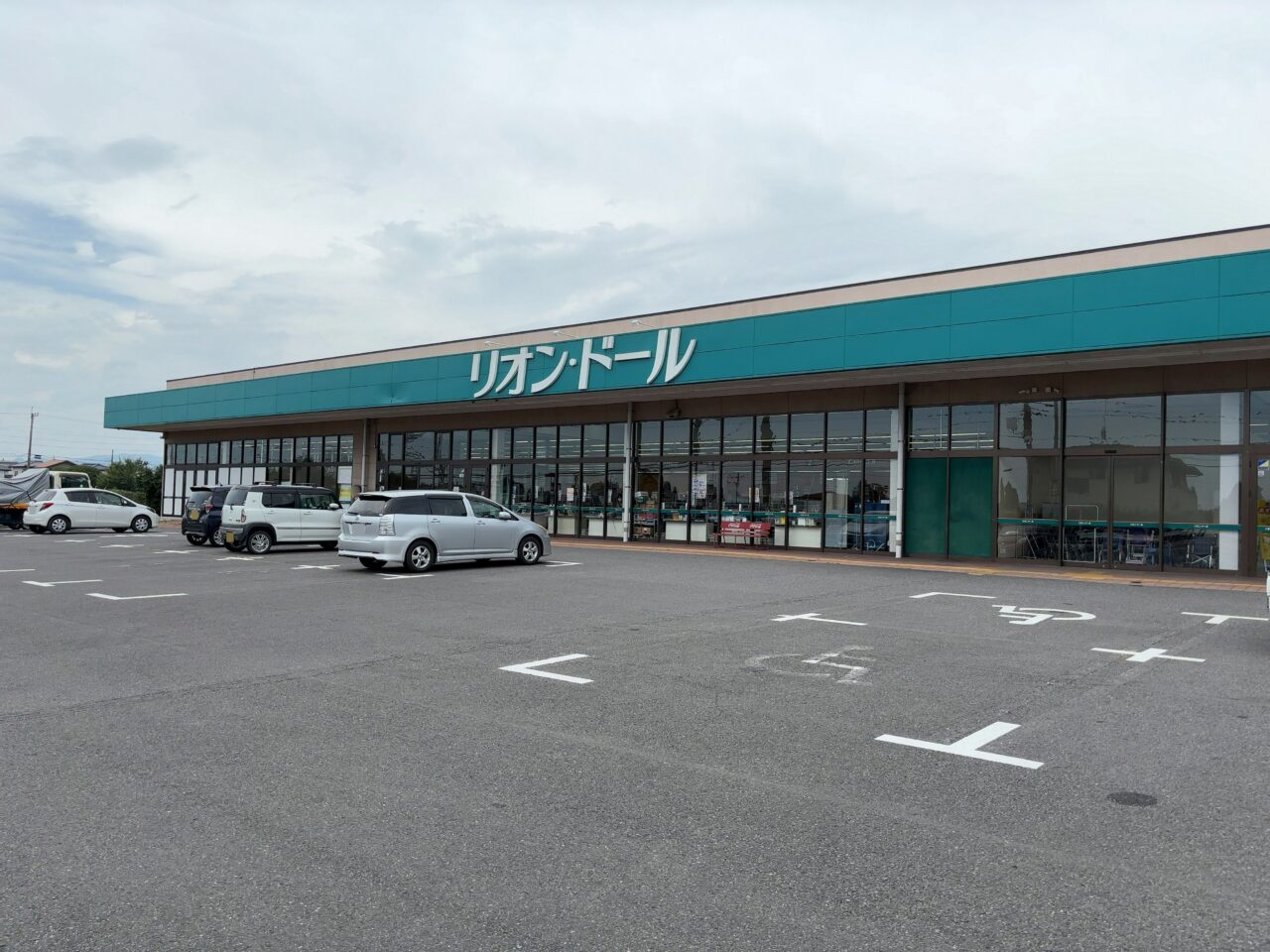 リオン・ドール西那須野店にできるコインランドリー01