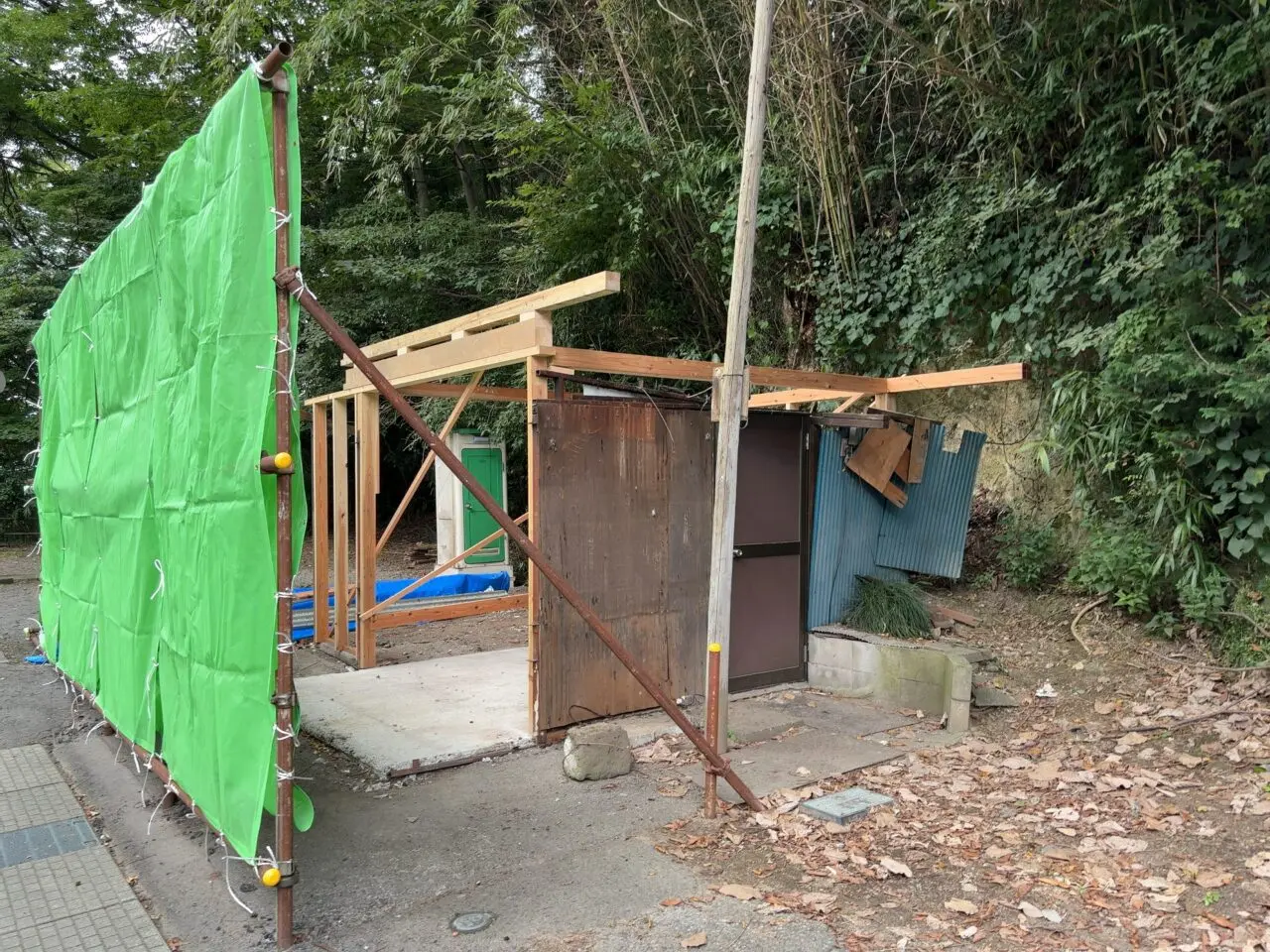 たいやき屋 城山 改装中02