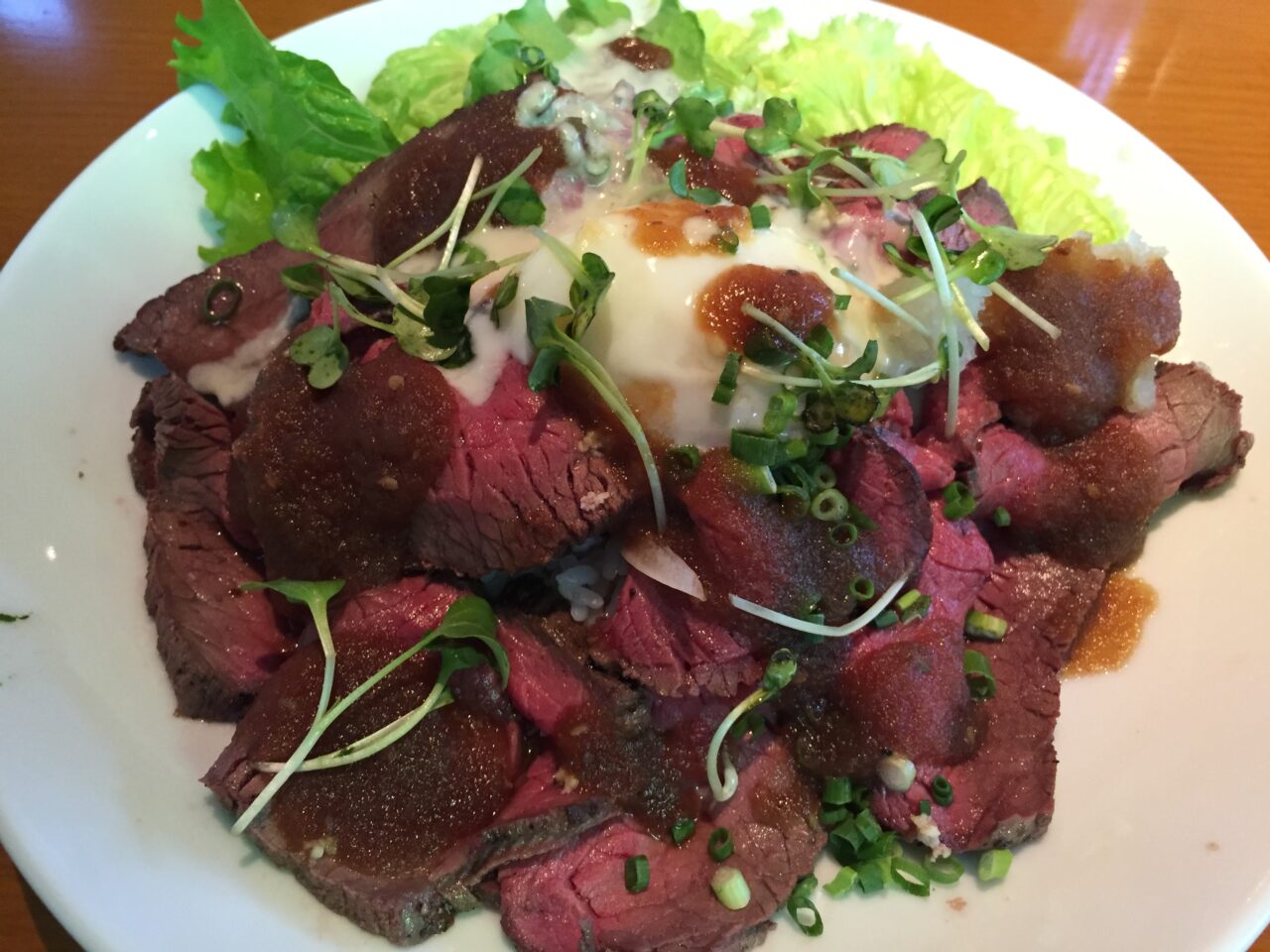 リスタネーラのローストビーフ丼